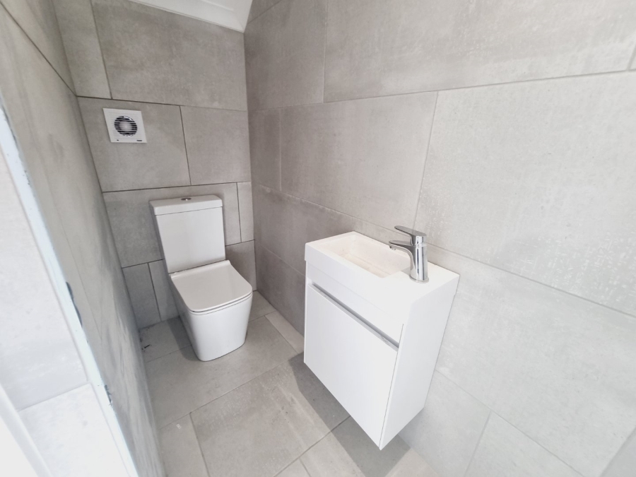 4 Bedroom Property for Sale in Sandown Western Cape